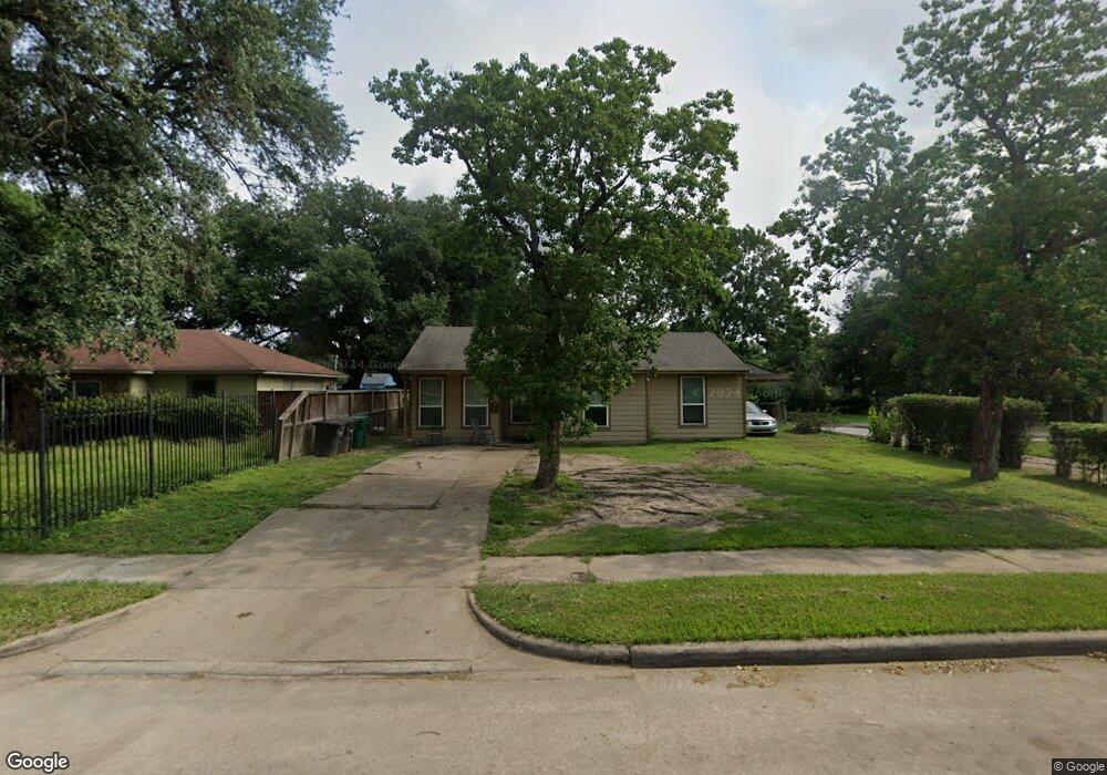 3915 Zephyr St, Houston, TX 77021 - photo 1