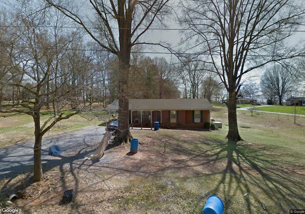 1107 Williams St, Ramseur, NC 27316 - photo 1