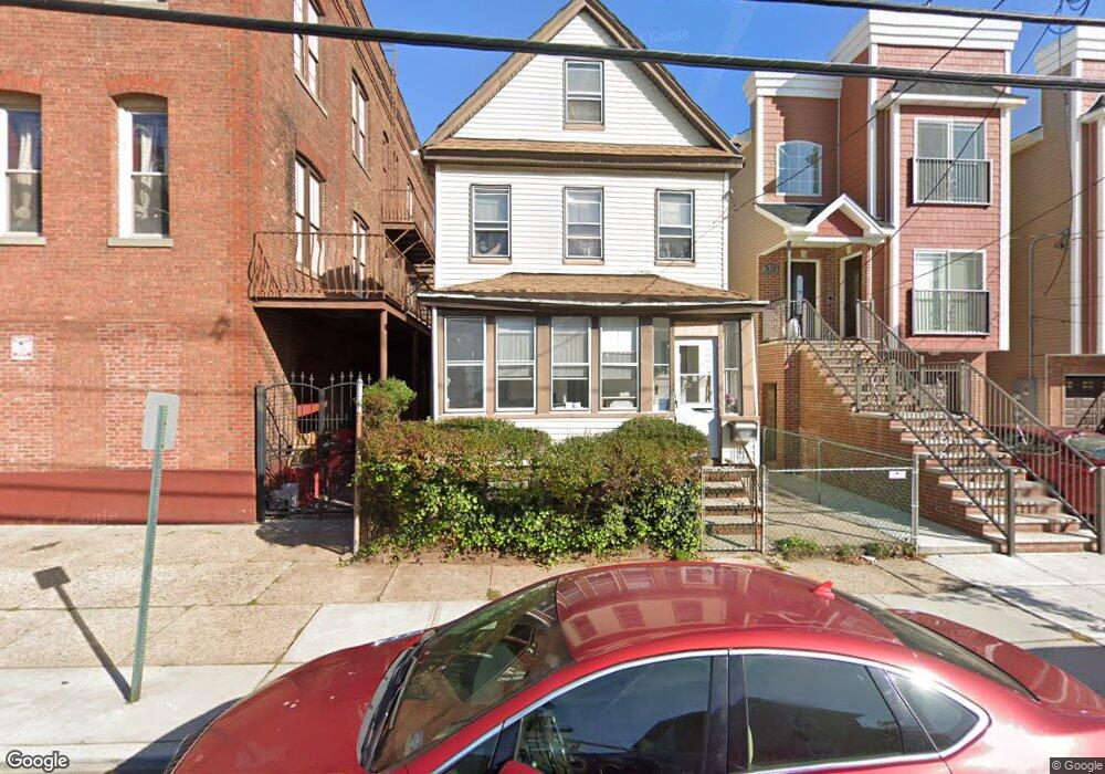 941 Bond St, Elizabeth, NJ 07201 - photo 1