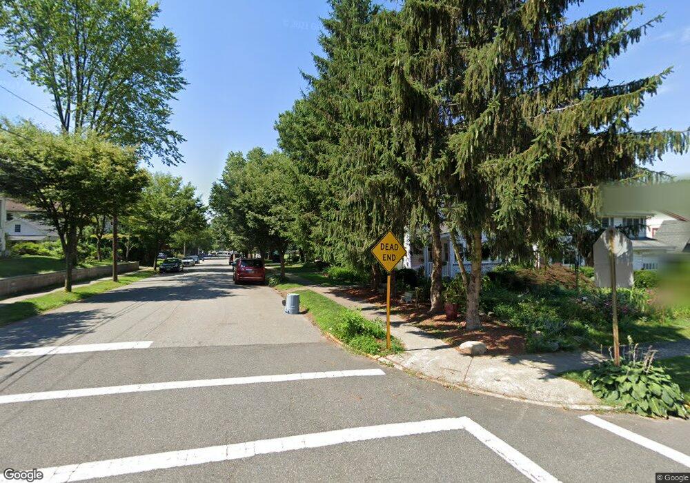 743 Bogert Rd, River Edge, NJ 07661 - photo 1