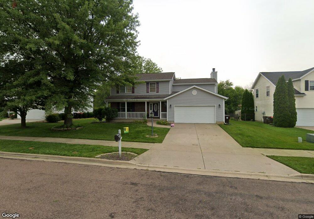 5316 N Castleberry Dr, Peoria, IL 61615 - photo 1