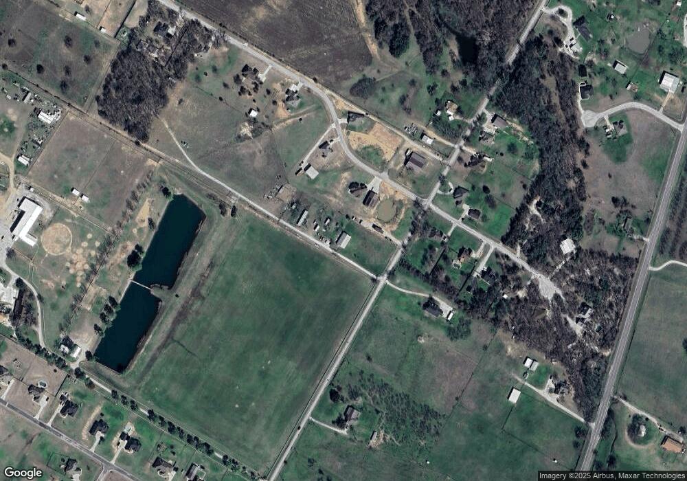 690 Taylor Rd, Weatherford, TX 76087 - photo 1