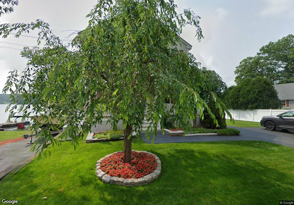 176 Lakeshore Dr, Dracut, MA 01826 - photo 1