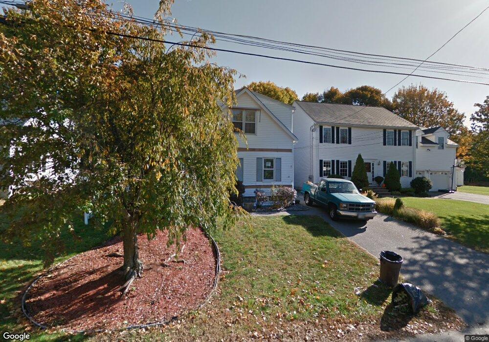 33 Upland St Left unit 33, North Andover, MA 01845 - photo 1