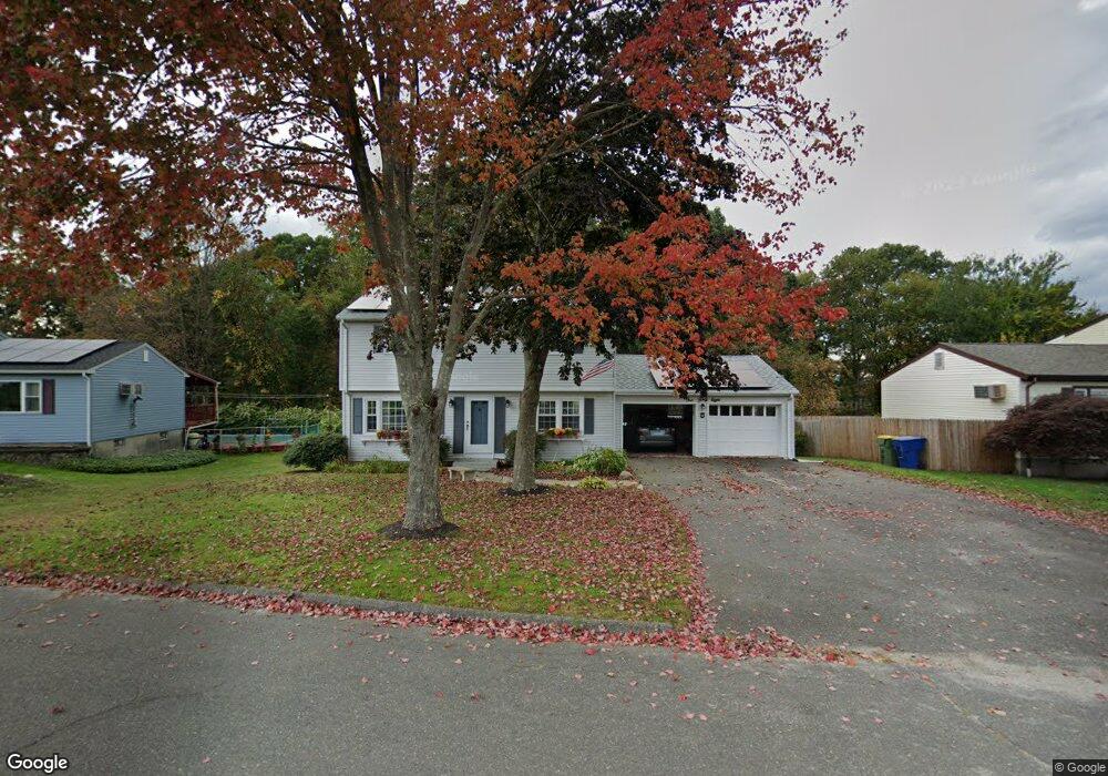 148 Dellwood Dr, Waterbury, CT 06708 - photo 1