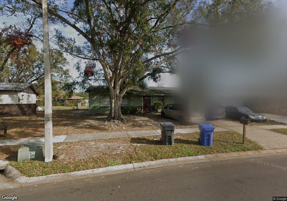 8518 Fish Lake Rd, Tampa, FL 33619 - photo 1