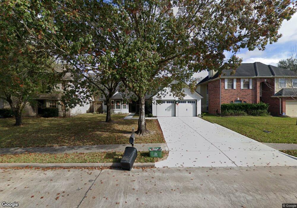 1506 Regency Ct, Friendswood, TX 77546 - photo 1