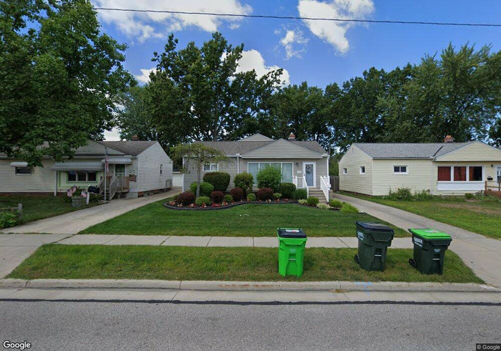 1726 Empire Rd, Wickliffe, OH 44092 - photo 1