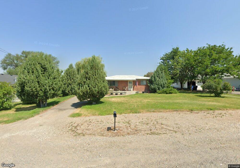 127 E 300 S, Hyrum, UT 84319 - photo 1