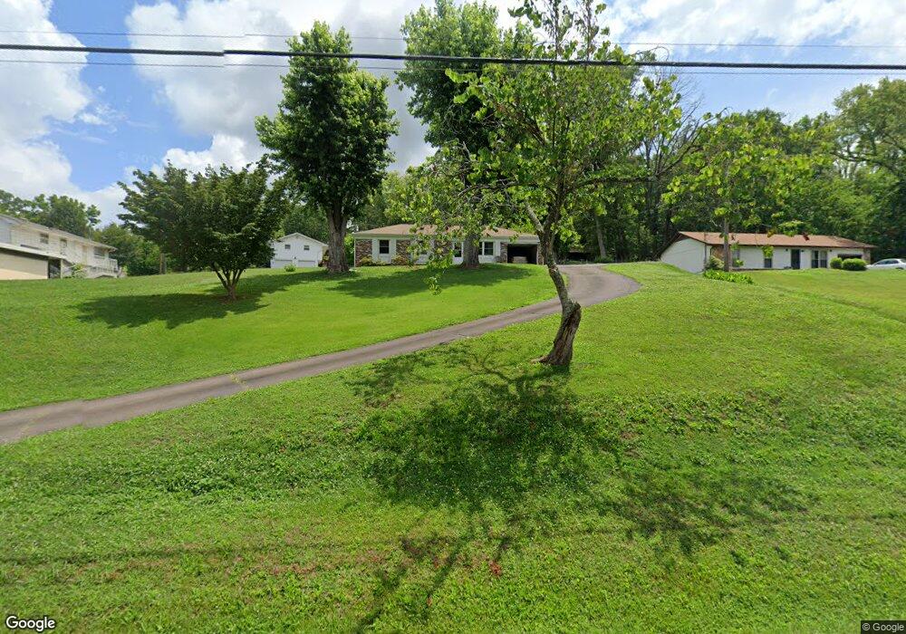 8220 Pickens Gap Rd, Knoxville, TN 37920 - photo 1