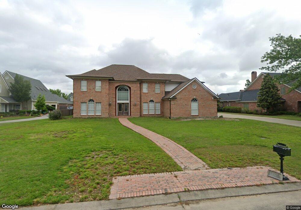 2706 Nottoway Ln, Lake Charles, LA 70605 - photo 1