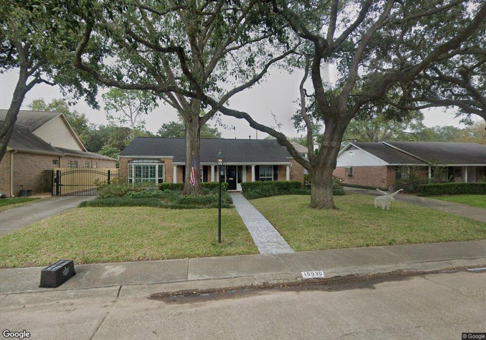10030 Inwood Dr, Houston, TX 77042 - photo 1