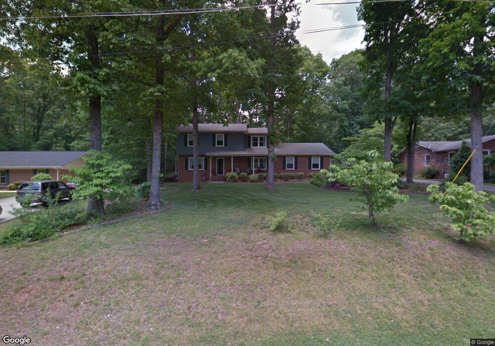 208 Hollingswood Dr, Statesville, NC 28625 - photo 1