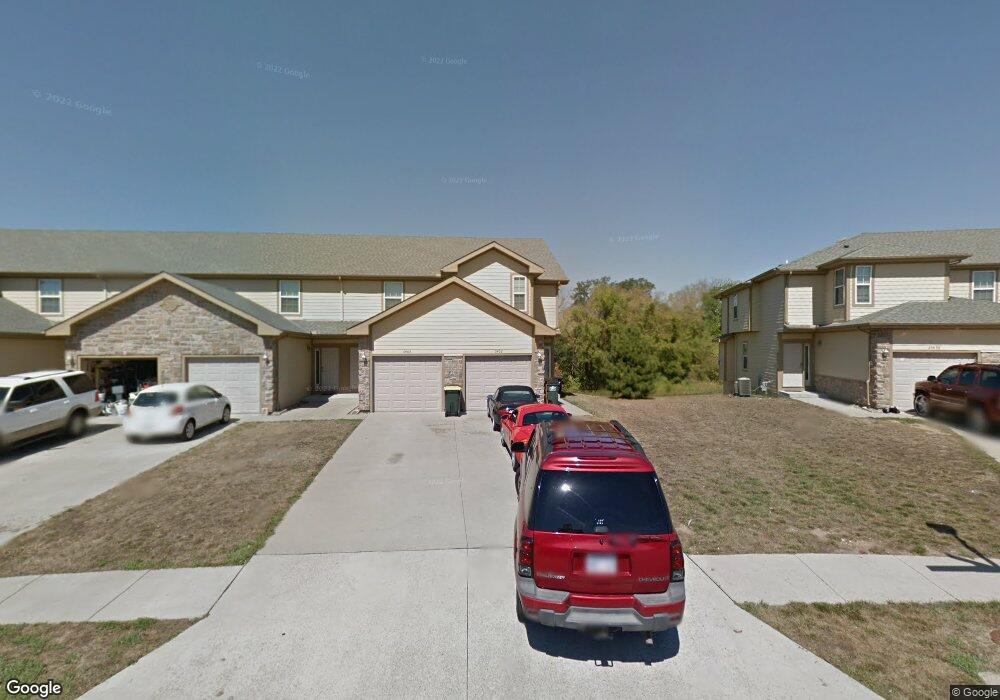 5402 Woodstock St, Shawnee, KS 66218 - photo 1