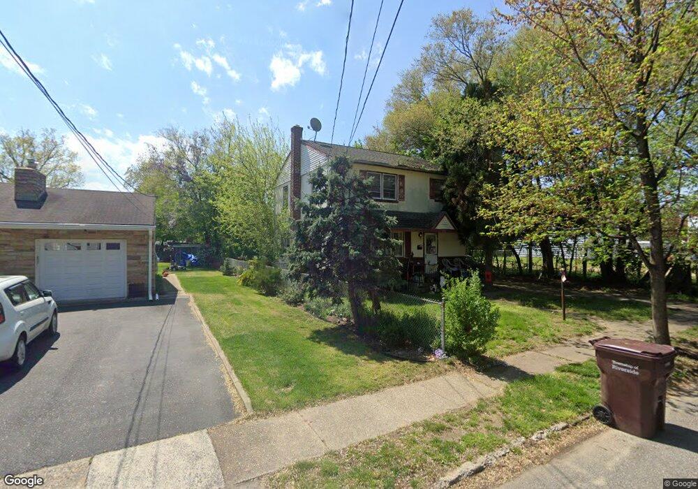 812 Maple Ln, Delran, NJ 08075 - photo 1