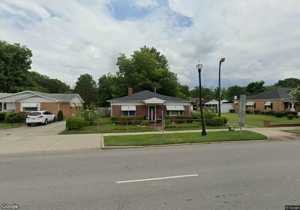 706 Broad St, Camden, SC 29020 - photo 1