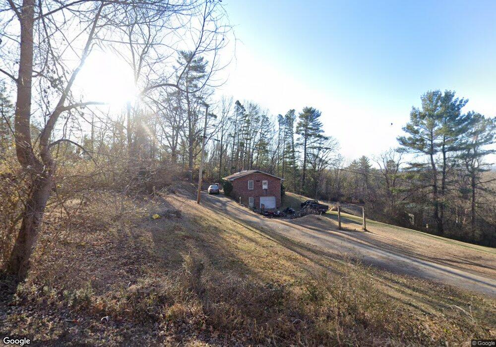 23 Massey Rd, Hendersonville, NC 28792 - photo 1