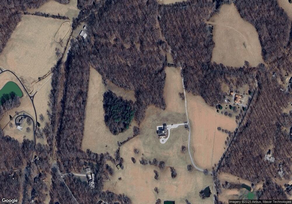 454 Old Pond Ln, Dickson, TN 37055 - photo 1