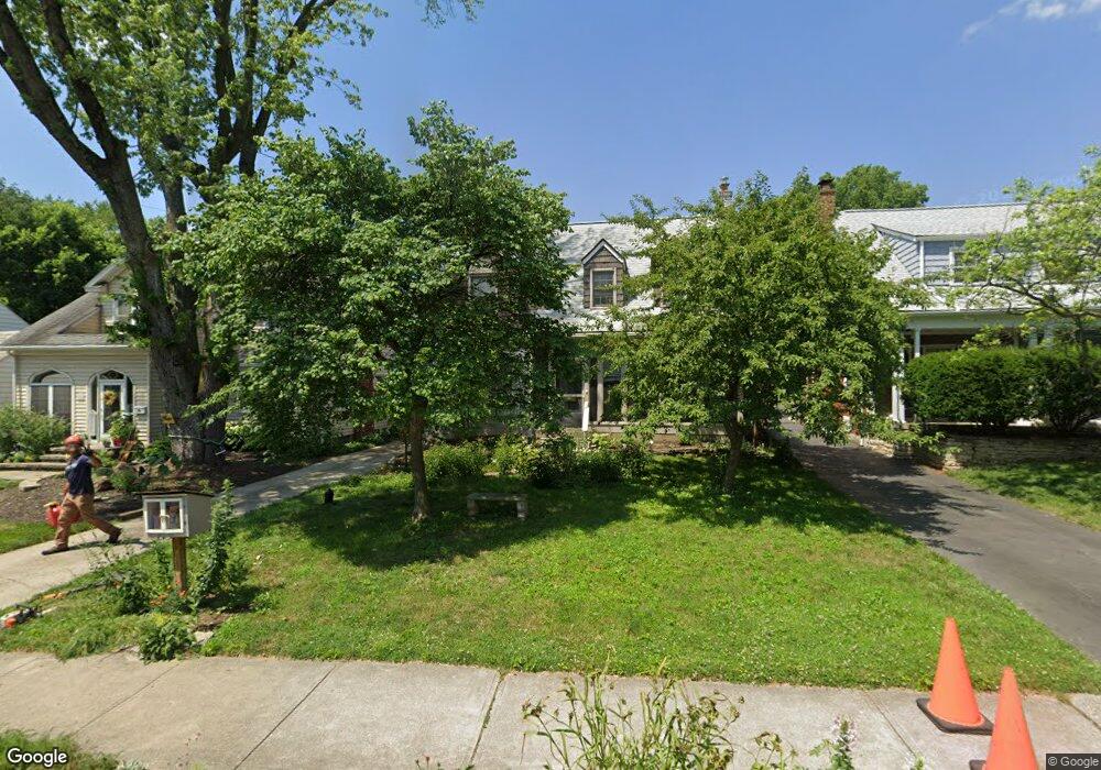 74 E Torrence Rd, Columbus, OH 43214 - photo 1