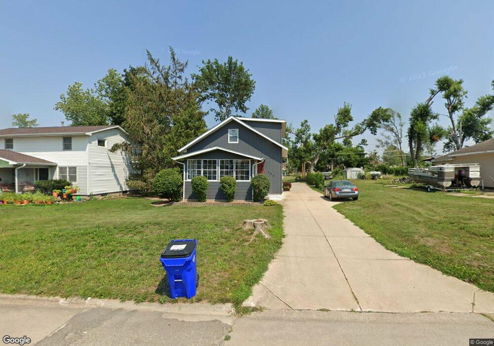 137 19th St NW, Cedar Rapids, IA 52405 - photo 1
