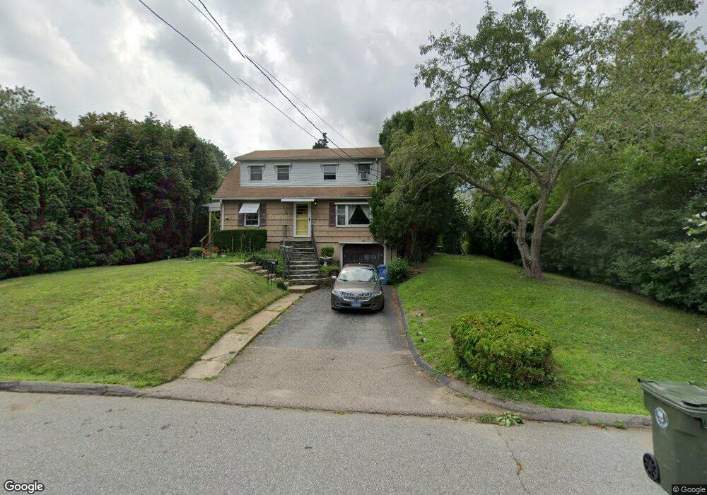 52 Lambert Dr, Norwich, CT 06360 - photo 1