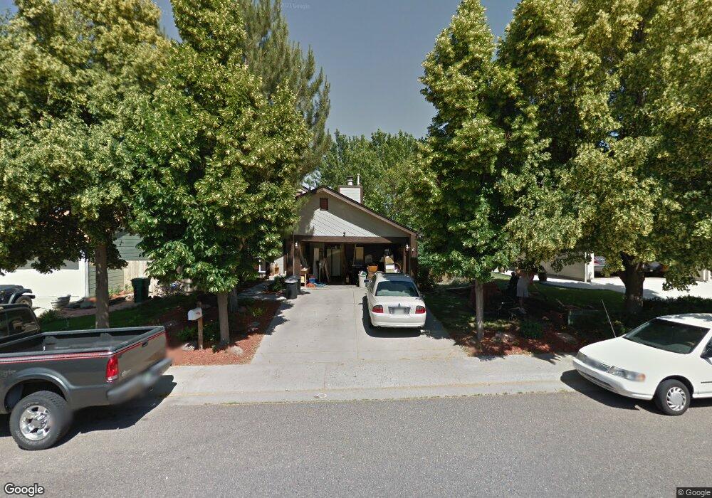 17562 E Ohio Cir, Aurora, CO 80017 - photo 1