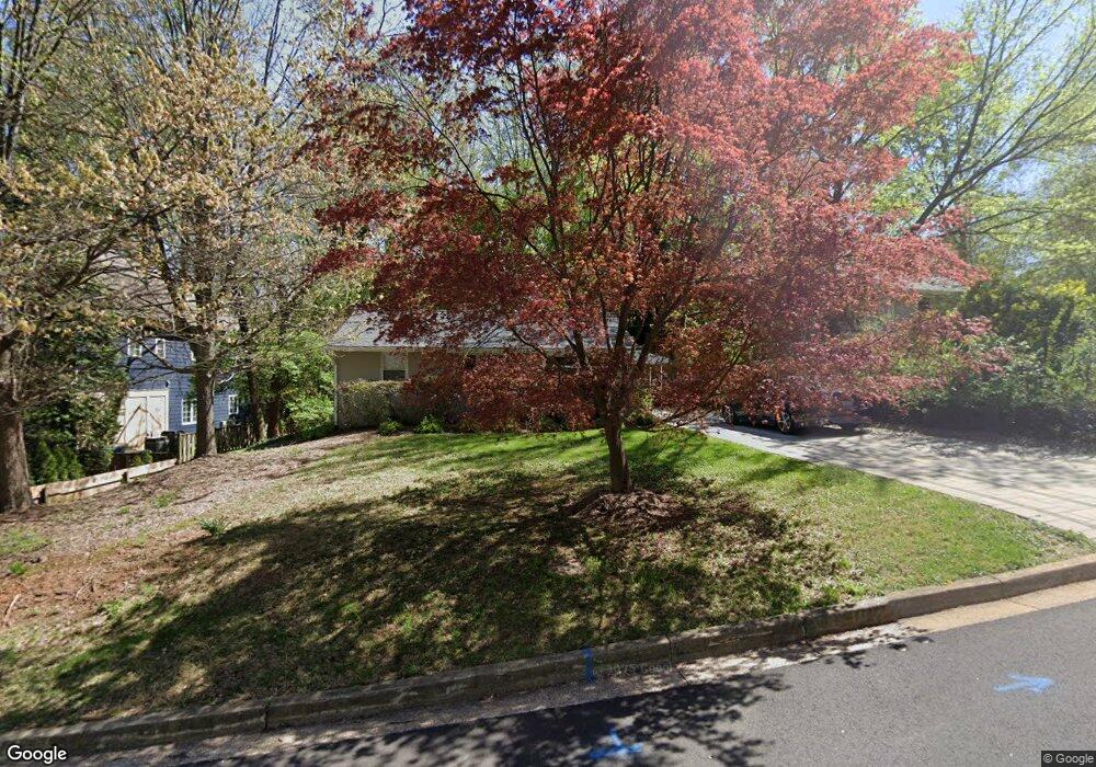 6359 Lakewood Dr, Falls Church, VA 22041 - photo 1