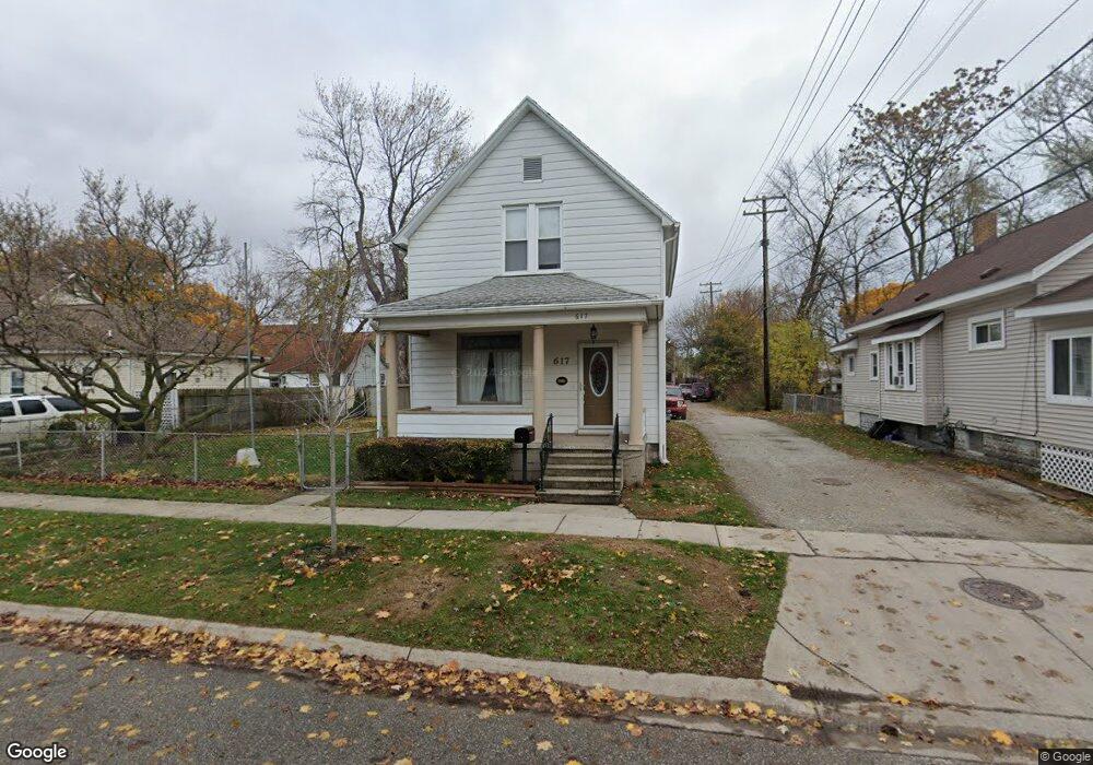 617 Division St, Port Huron, MI 48060 - photo 1