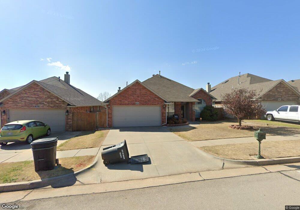 833 Elm Creek Dr, Moore, OK 73160 - photo 1