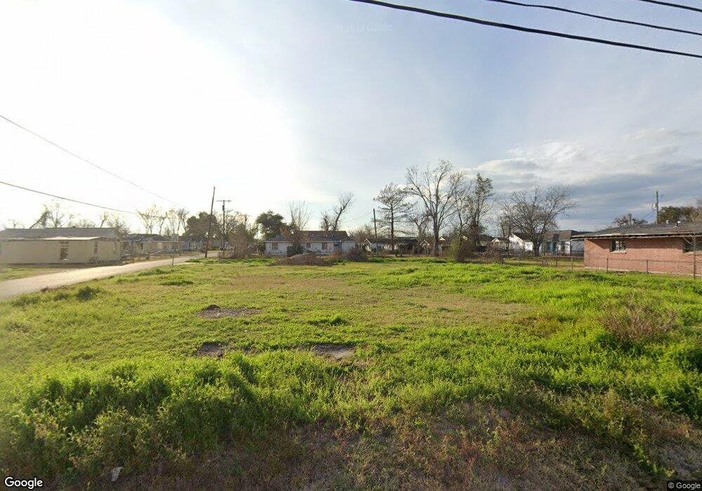 320 S Cherry St, Lake Charles, LA 70601 - photo 1