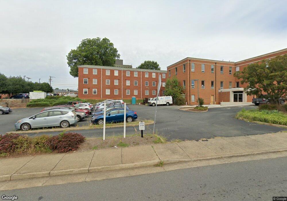 806 E Jefferson St, Charlottesville, VA 22902 - photo 1