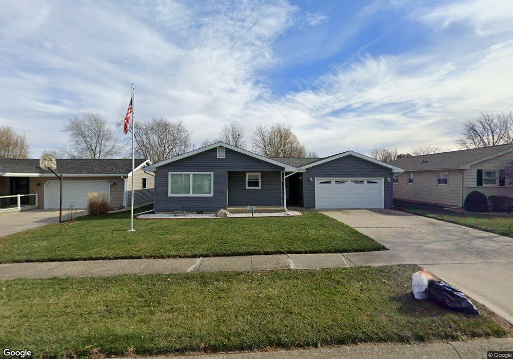 1000 N 32nd St, Mattoon, IL 61938 - photo 1