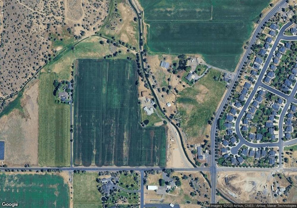 5175 SW Wickiup Ave, Redmond, OR 97756 - photo 1