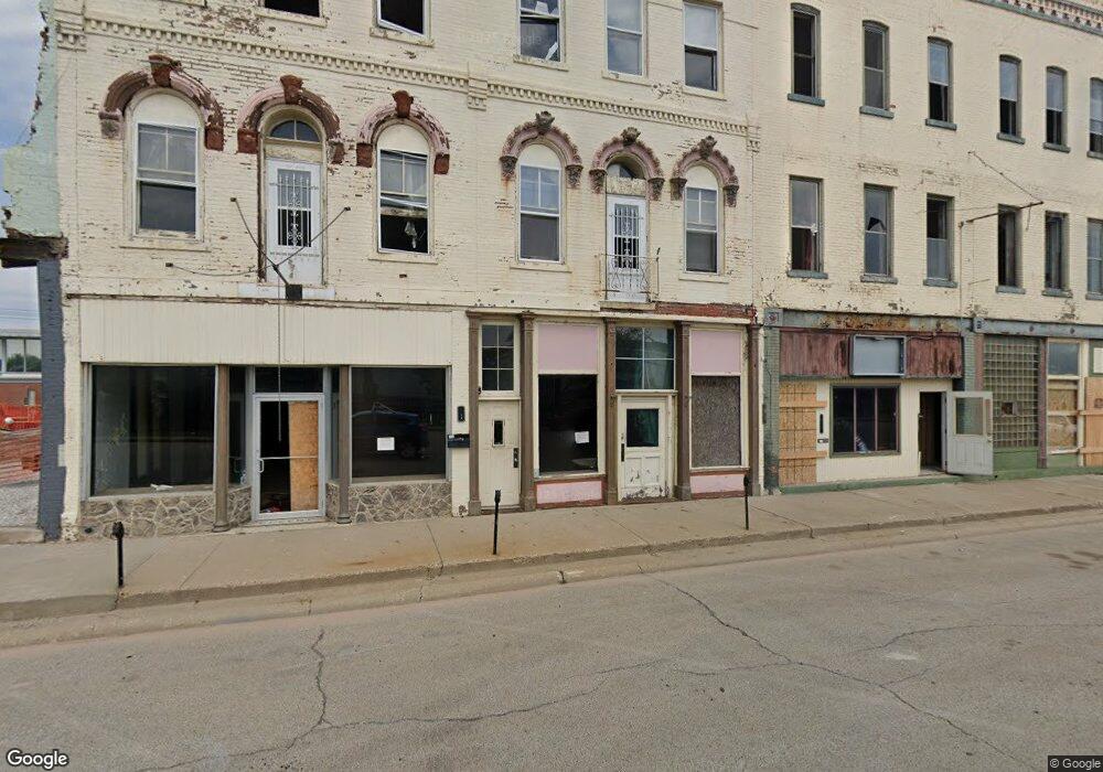 123 S Sangamon St, Lincoln, IL 62656 - photo 1