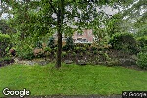 19 Overlook Rd, Closter, NJ 07624