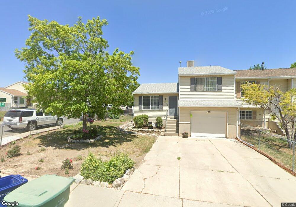 1574 Ponderosa Ln, West Jordan, UT 84088 - photo 1