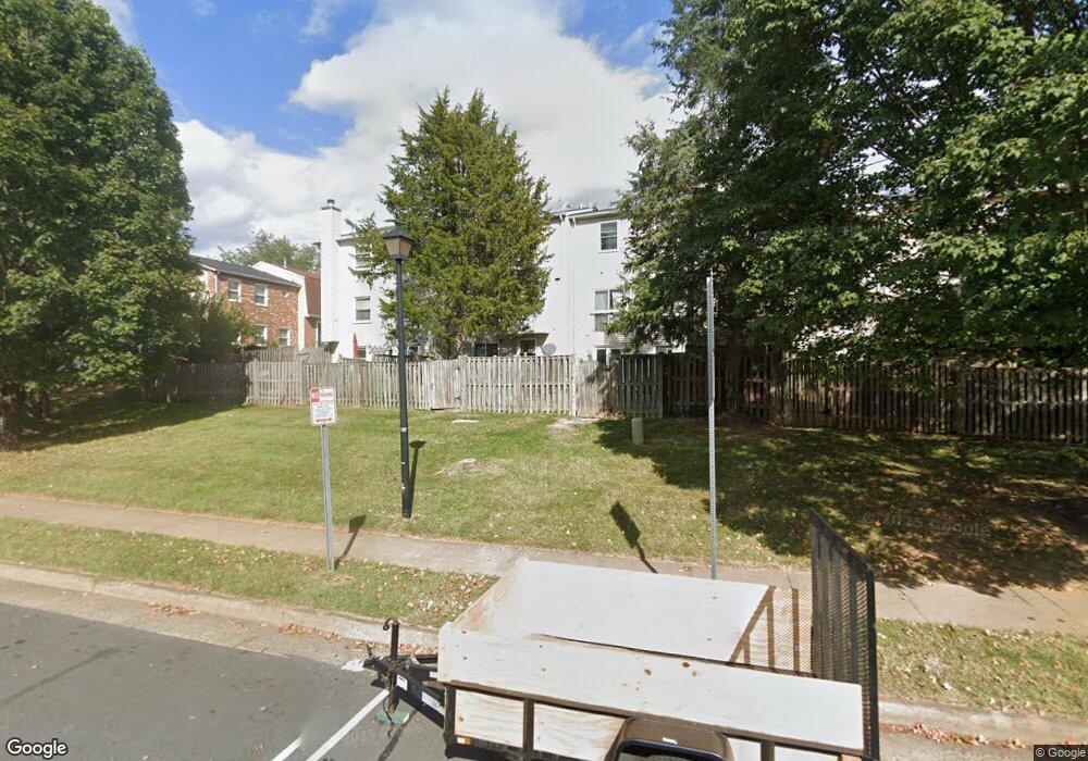 3037 Hickory Grove Ct, Fairfax, VA 22031 - photo 1