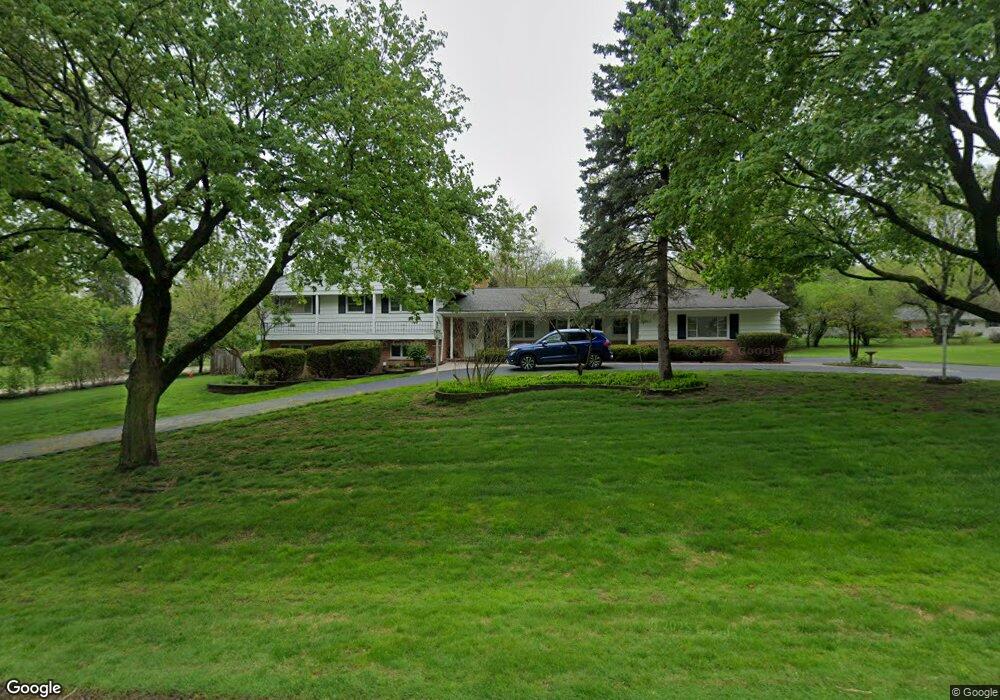 907 S Reading Rd, Bloomfield Hills, MI 48304 - photo 1