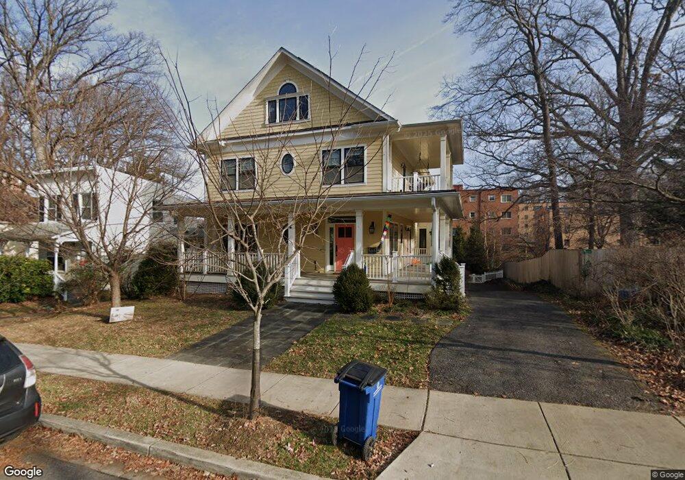 121 Grant Ave, Takoma Park, MD 20912 - photo 1