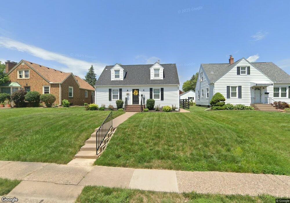 2318 Elm St, Davenport, IA 52803 - photo 1