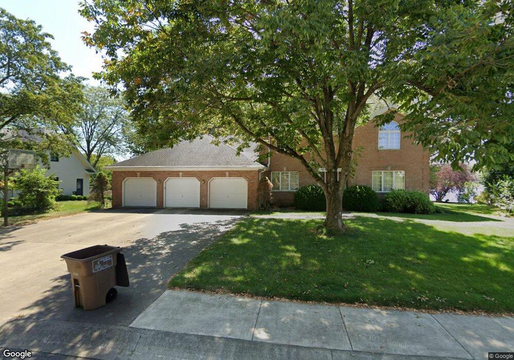 821 Shoreview Ct, Columbus, IN 47201 - photo 1