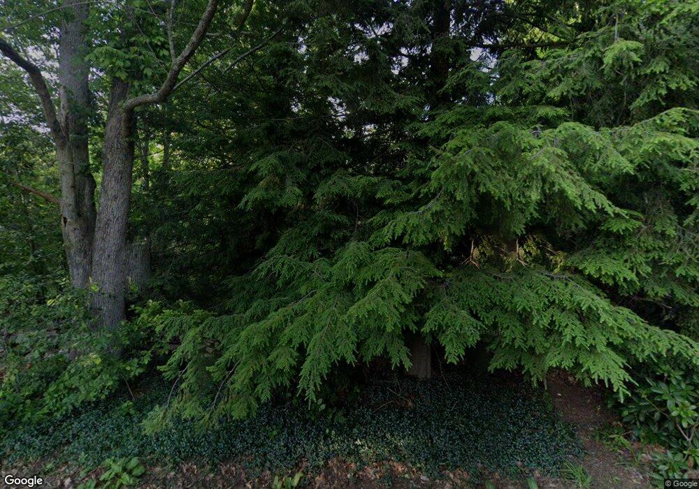 71 Dutton Rd, Pelham, NH 03076 - photo 1