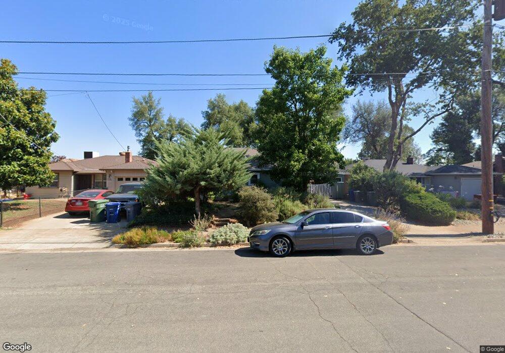 785 Lakeview Dr, Redding, CA 96001 - photo 1