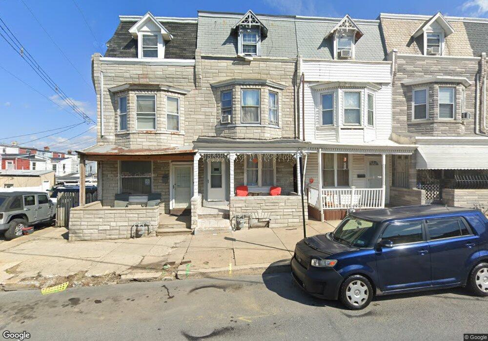 915 Windsor St, Reading, PA 19604 - photo 1