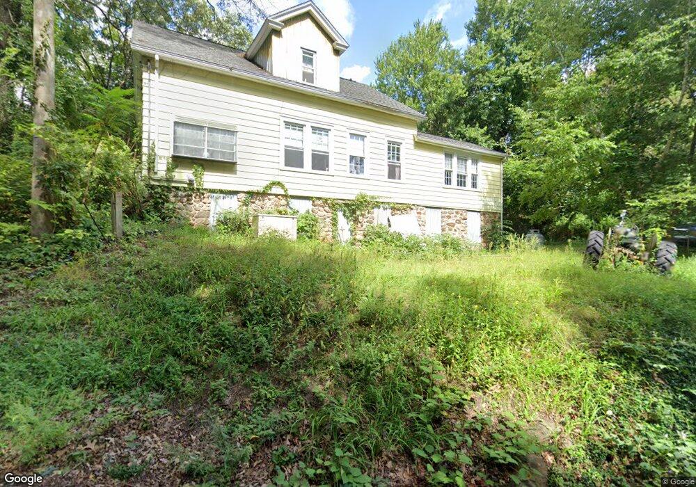 24 Phelps Ave, Oakville, CT 06779 - photo 1