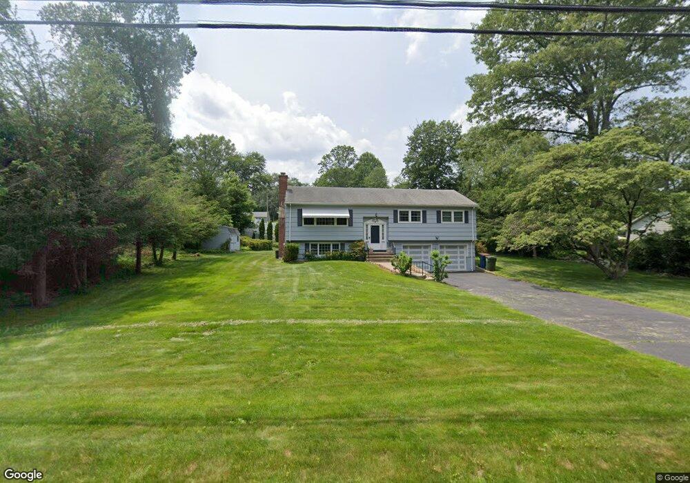 3291 Huntington Rd, Trumbull, CT 06611 - photo 1