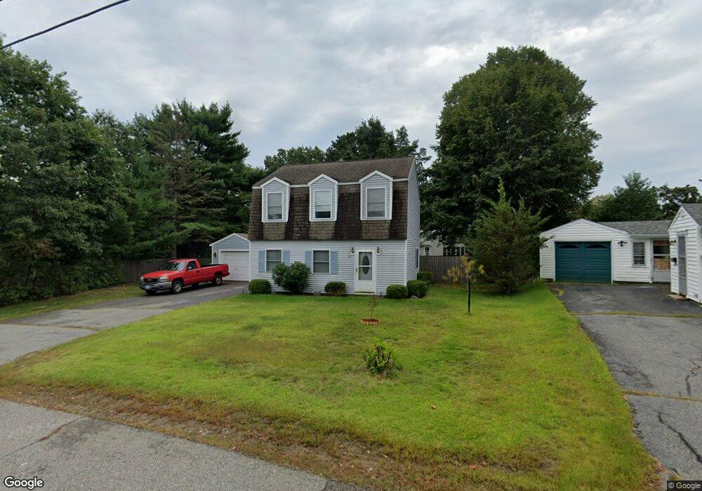 138 Holly Ln, Portsmouth, NH 03801 - photo 1