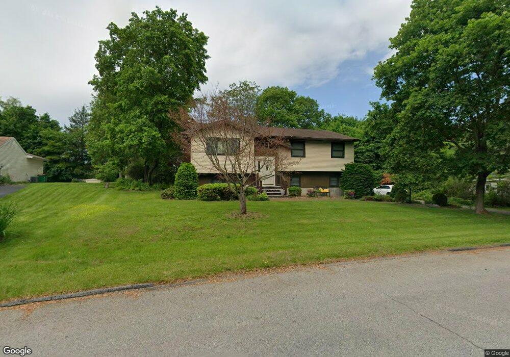 14 Mina Dr unit 1, Wappingers Falls, NY 12590 - photo 1