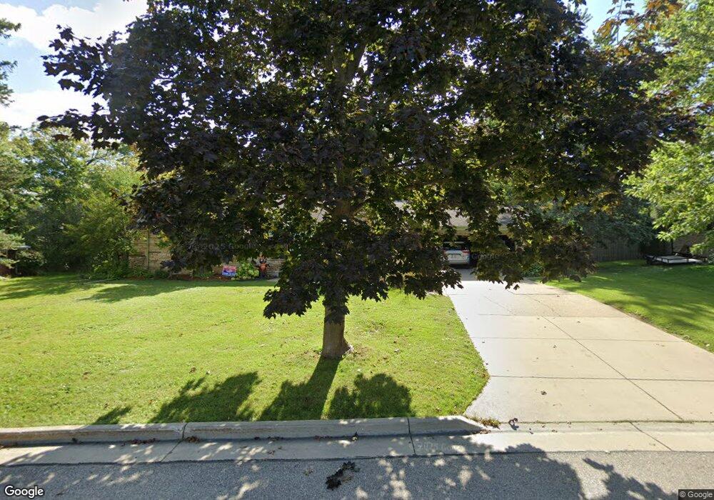 W160N8452 Donald Ct, Menomonee Falls, WI 53051 - photo 1