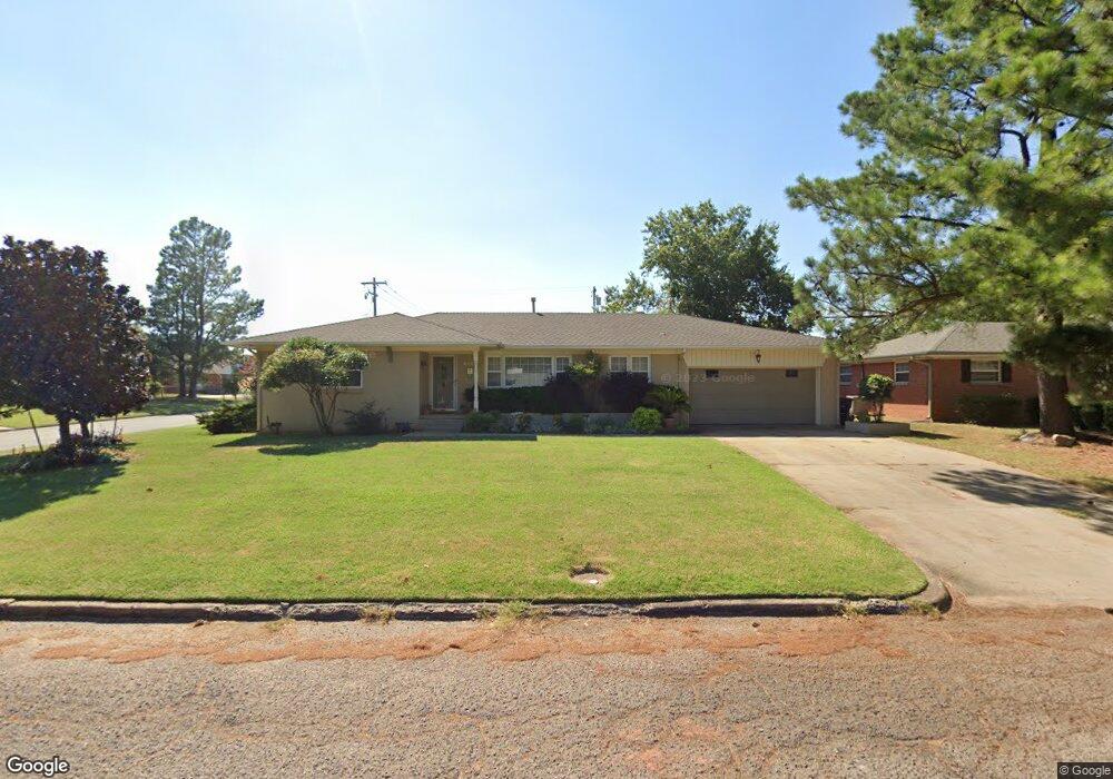 1902 N Minnesota Ave, Shawnee, OK 74804 - photo 1